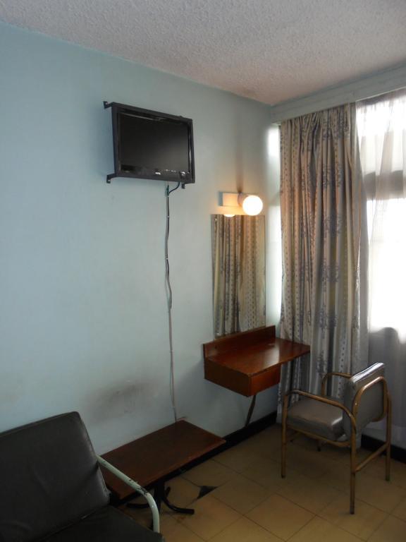 Karibu Hotel Nairobi Extérieur photo