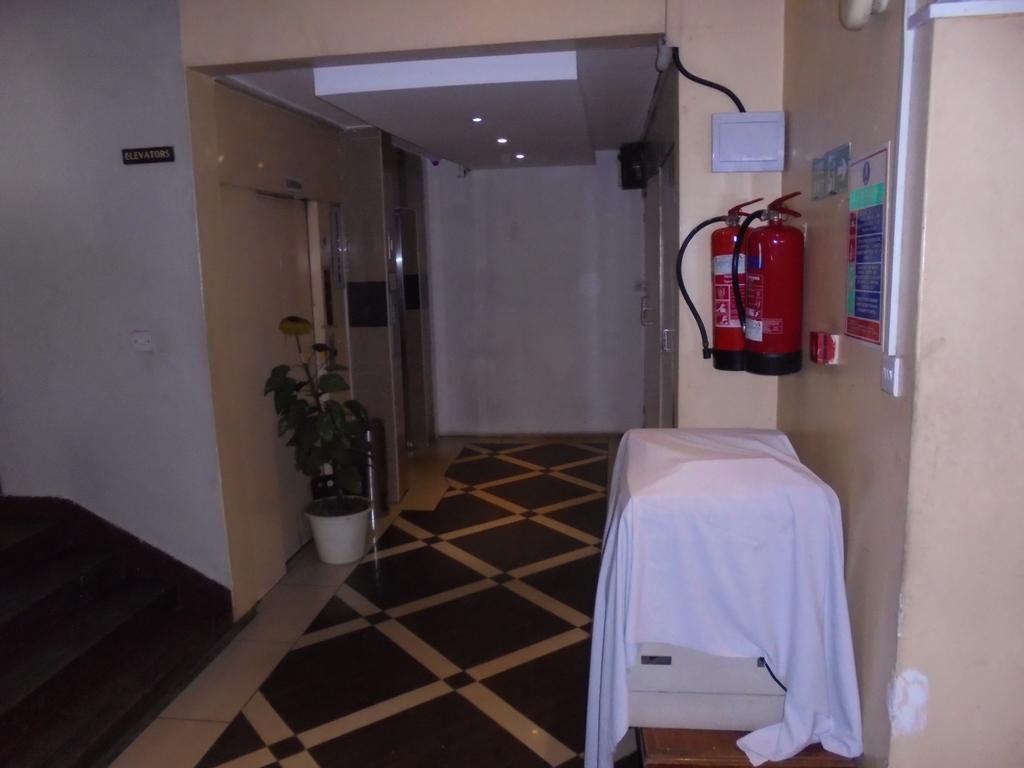 Karibu Hotel Nairobi Extérieur photo