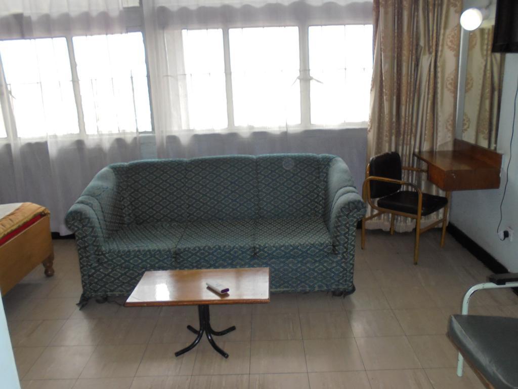 Karibu Hotel Nairobi Extérieur photo