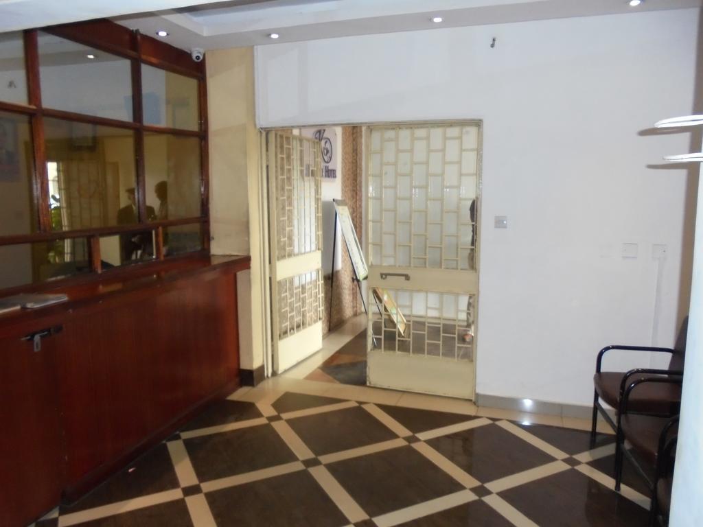 Karibu Hotel Nairobi Extérieur photo
